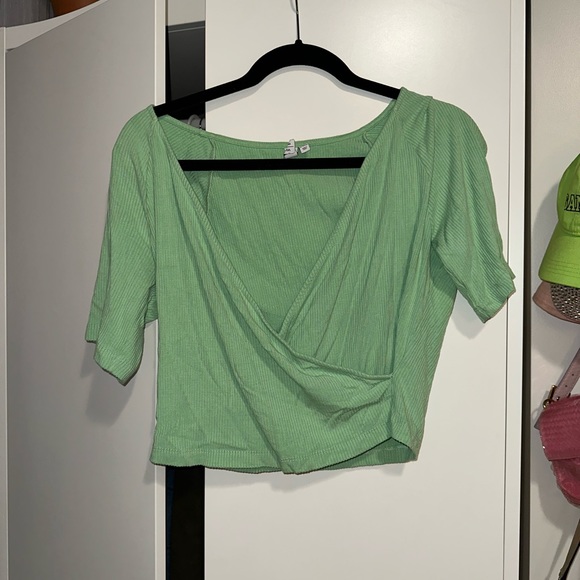AND OTHER STORIES GREEN CROSS TOP - Picture 2 of 2